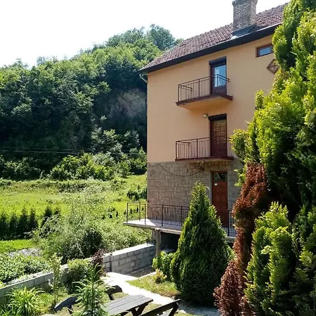 Smiljanic Guest house Slavkovica